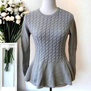 Chelsea & Theodore Cozy Grey Cable Knit Peplum Sweater Sz PS